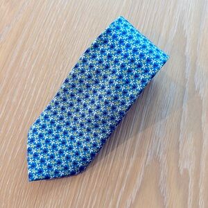 Metropolitan Museum of Art Tie